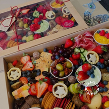 Load image into Gallery viewer, Sweet &amp; Savoury Grazing Box
